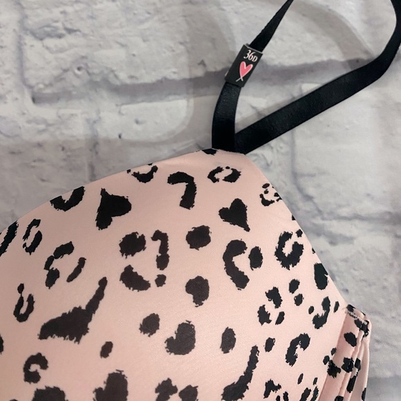 Victoria’s Secret Push Up Bra - Picture 4 of 4